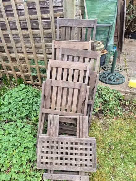 Photo of free Hardwood Garden Furniture (Bengeo SG14) #2