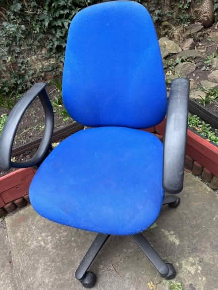 Photo of free Blue office chair (WN7) #2