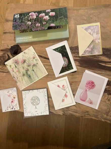 Photo of free Selection of floral greeting cards (Herne Hill SE24) #1
