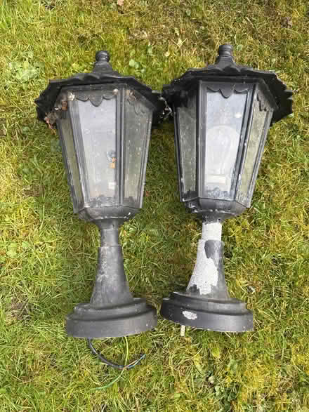 Photo of free 2 Outside lights (Wheathampstead AL4) #1