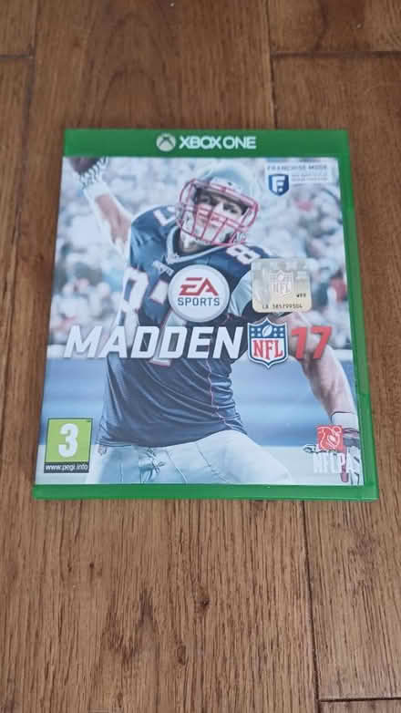Photo of free NFL Madden 2017 XBox (Brailsford DE6) #1