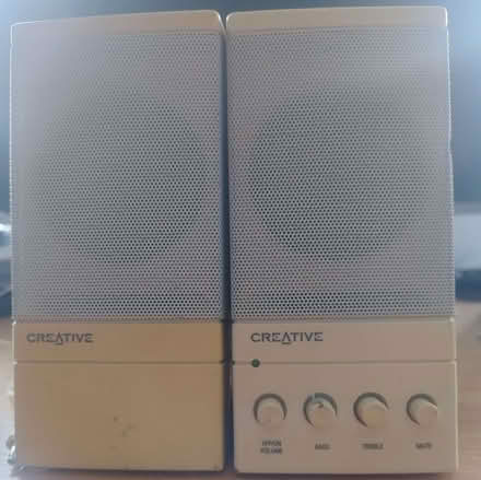 Photo of free Small pair of computer speakers (Amersham Common HP7) #2