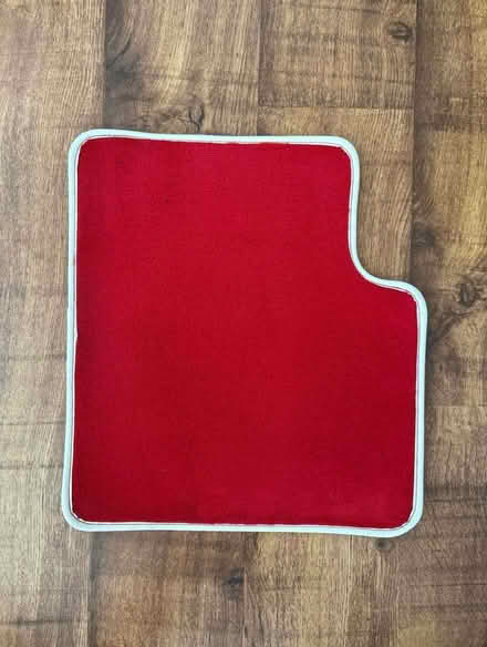 Photo of free CAR MATS - Fiat 500. Red with White Trim. 2013 Onwards. (Stirling FK8) #3
