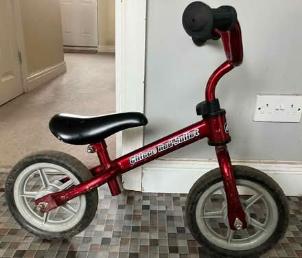 Photo of free Chicco Red Bullet Kids Balance Bike (Dronfield Woodhouse S18) #2