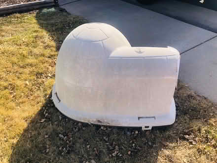 Photo of free Dog igloo (Aurora) #3