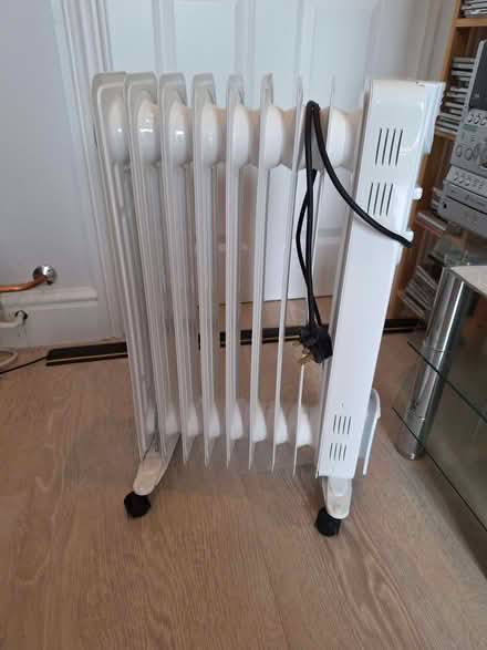 Photo of free radiator (Wendover HP22) #1