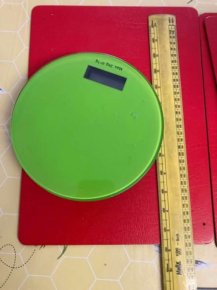 Photo of free Small digital scales (Leegomery TF1) #1