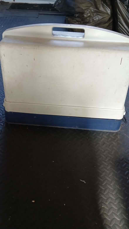 Photo of free Electric sewing machine (Upton CH49) #1