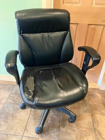 Photo of free Desk Chair (High Falls, NY) #1