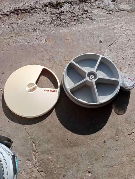 Photo of free Auto cat feeder (Dovecote BS37) #1