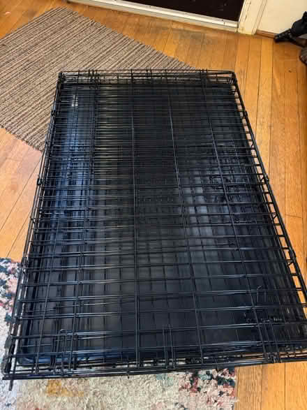 Photo of free Large dog crate (NW DC — 20011) #1