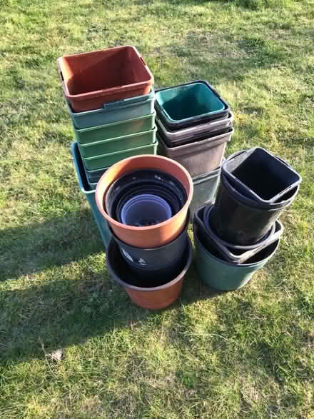 Photo of free About 40 pots (Ringmer BN8) #3