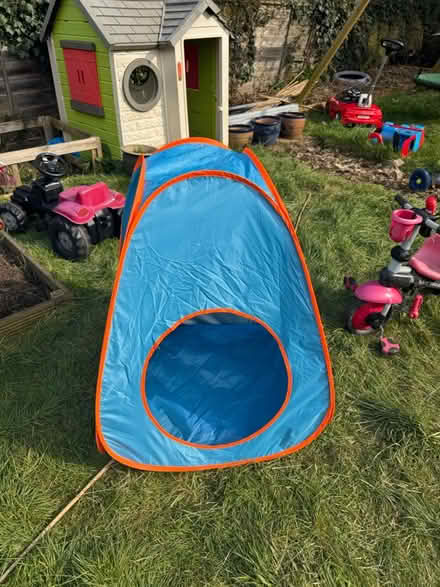 Photo of free Baby pop up tent (New England) #1