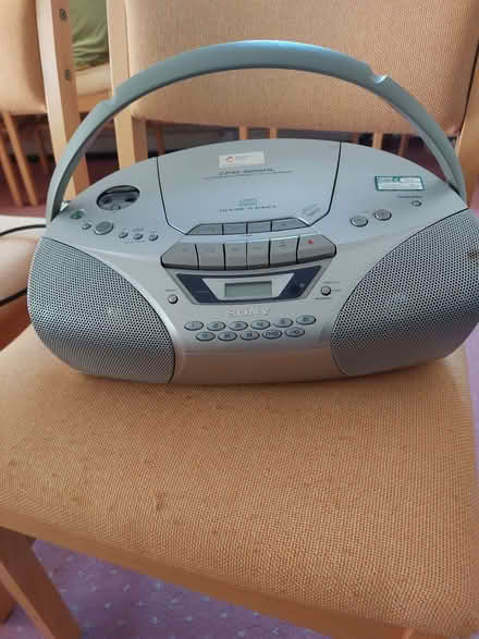 Photo of free CD player and cassette player and radio (High Ongar CM5) #1