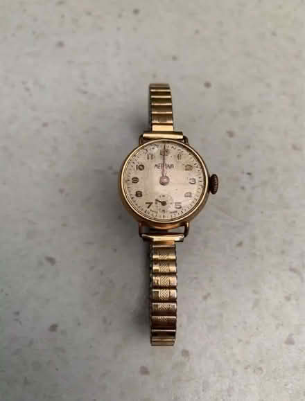 Photo of free Ladies vintage watch (Not Working) (Hulme M16) #1