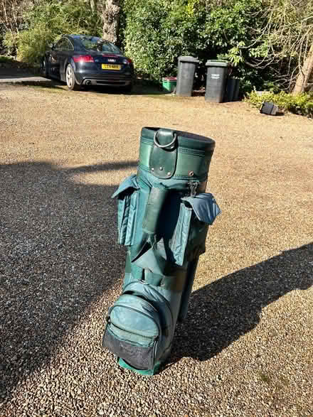 Photo of free Golf bag (Ivy Hatch TN15) #2