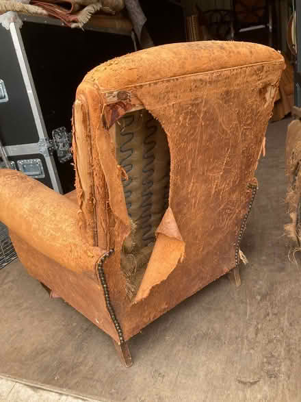 Photo of free Armchair for reupholstering (Dunfermline KY11) #4