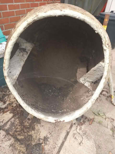 Photo of free cement mixer (Lexden CO3) #1