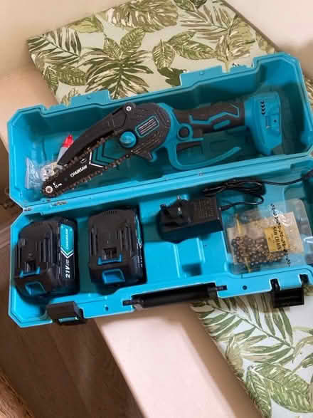 Photo of free Mini chainsaw (Helsington LA9) #2