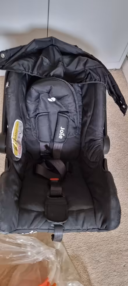Photo of free Kids shoes and car seat (SW15 roehampton) #2