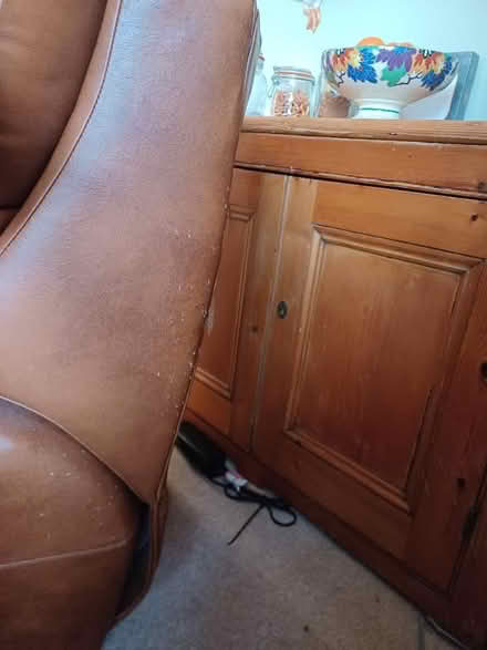Photo of free Parker Knolls Hudson leather chair. Electrics not working (Pittville GL52) #4
