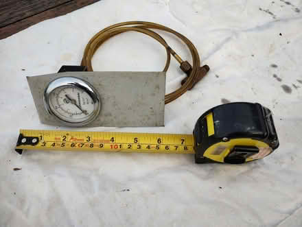 Photo of free Pressure Gauge (Hoole CH2) #2