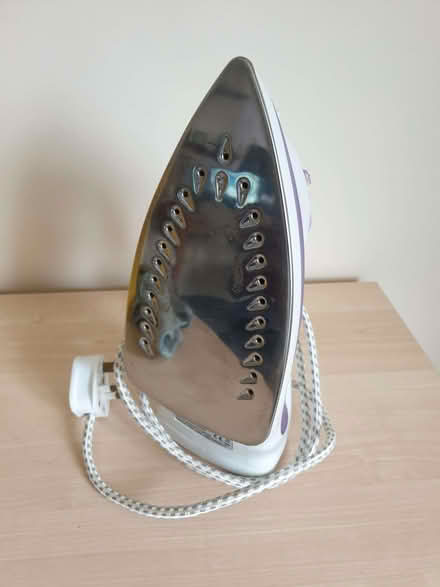 Photo of free Steam iron (Radford Semele CV31) #2