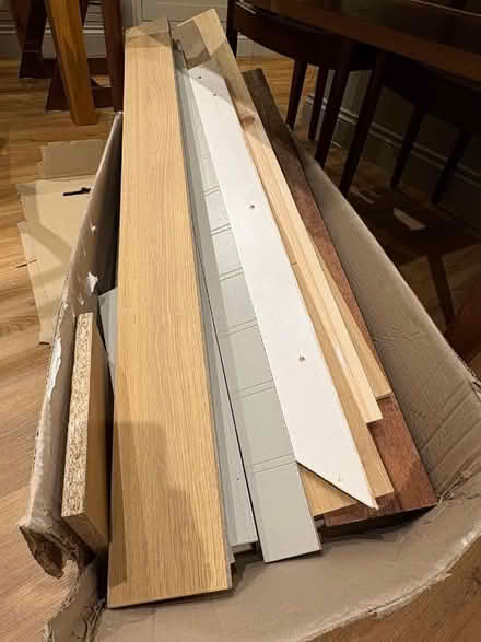 Photo of free Box of wood (Coggeshall Hamlet CO5) #1