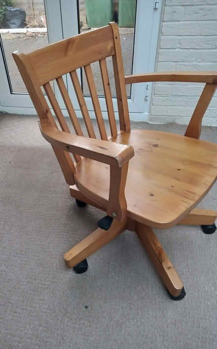 Photo of free Office chair (Segensworth East PO15) #3
