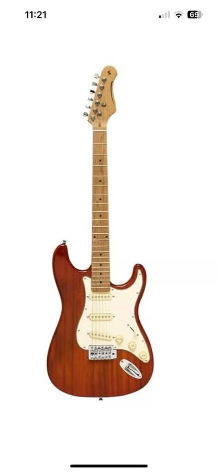 Photo of Electric guitar (CT2) #1