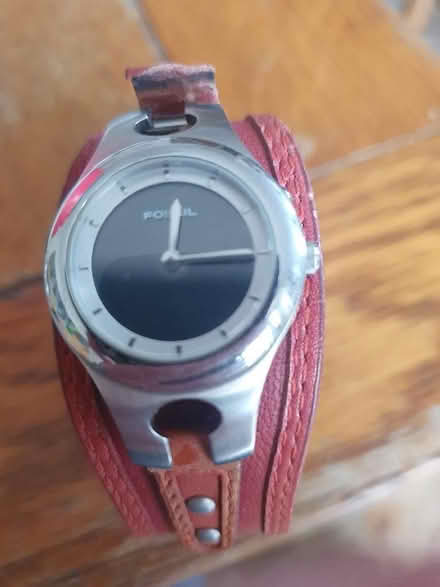 Photo of free Fossil watch broken strap (Highams Park E4) #1
