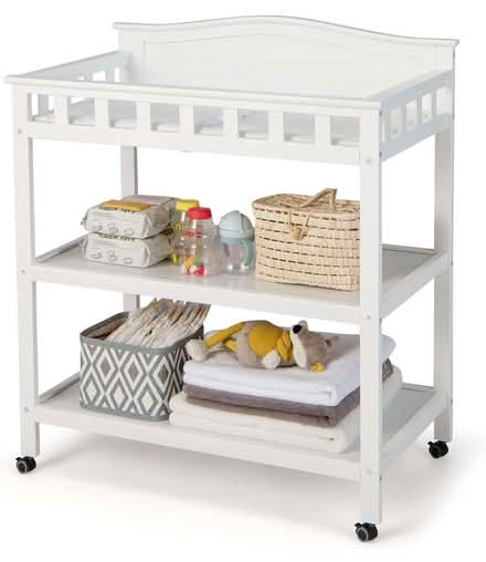 Photo of free White baby changing table (Notting Hill Gate W11) #2