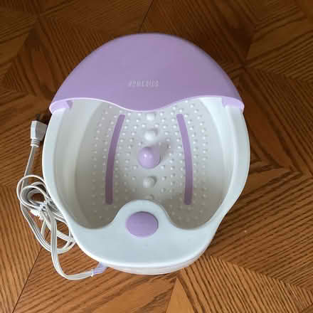 Photo of free Footbath (Ann Arbor near Hillside Terr.) #1
