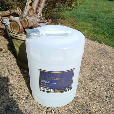 Photo of free 10 litre container (Haldens AL7) #1