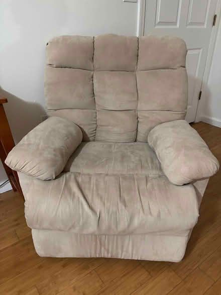 Photo of free 2 recliners (Downtown Princeton) #2