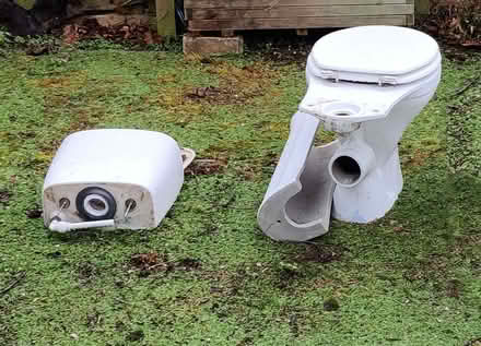 Photo of free Toilet and cistern - close coupled (Cramlington NE23) #1