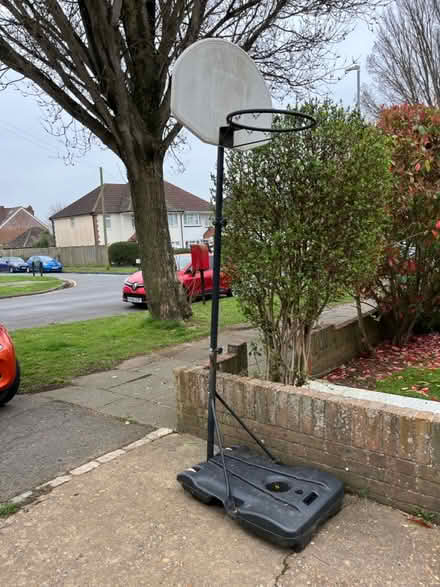 Photo of free Basketball hoop (BN41) #1