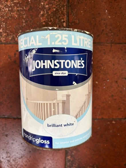 Photo of free White gloss paint, partly used (Allerton L18) #1