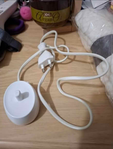 Photo of free Oral B Toothbrush Charger (IP2) #1