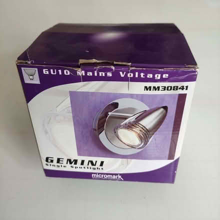 Photo of free Wall Light (South Croydon CR2) #1