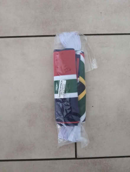 Photo of free South African small flags (Byfleet KT14) #1