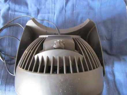 Photo of free Honeywell Electric small Black electric Fan (Canonbury N1) #2