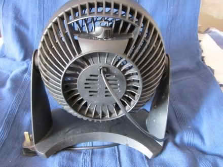 Photo of free Honeywell Electric small Black electric Fan (Canonbury N1) #3