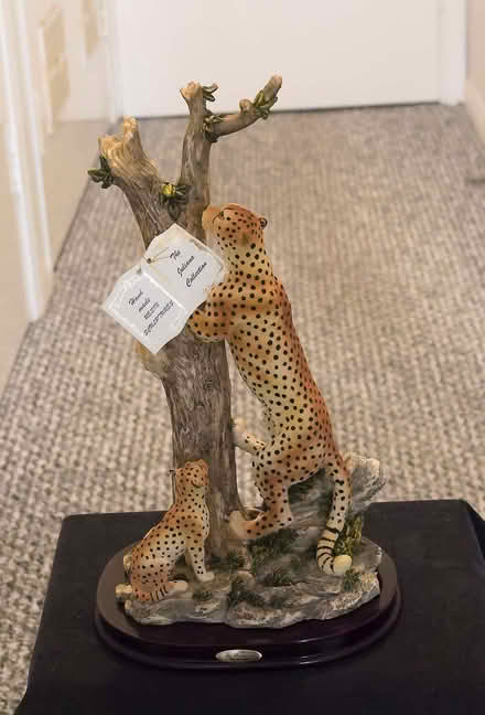 Photo of free China ornament. (Bellfields GU1) #1