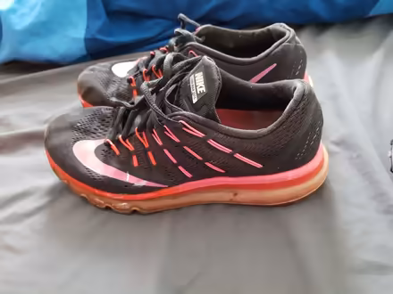 Photo of free Nike Air max size5 (Ormskirk L39) #1