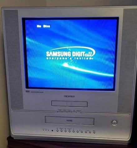 Photo of Old TV (E16 canning town) #1