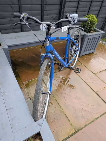 Photo of free Apollo Transfer Mens Hybrid Bike 18" Wheels (Bedwell SG1) #3