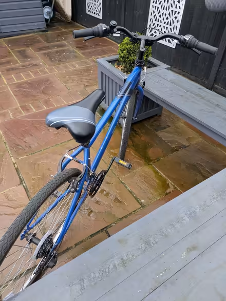 Photo of free Apollo Transfer Mens Hybrid Bike 18" Wheels (Bedwell SG1) #1