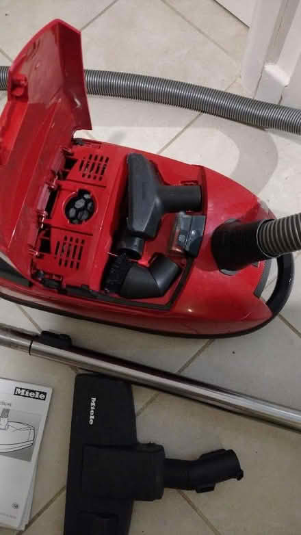 Photo of free Vacuum cleaner (Wilstead MK45) #2