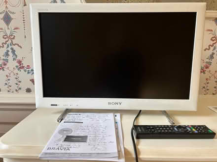 Photo of free 21” Sony TV (Amersham HP7) #1